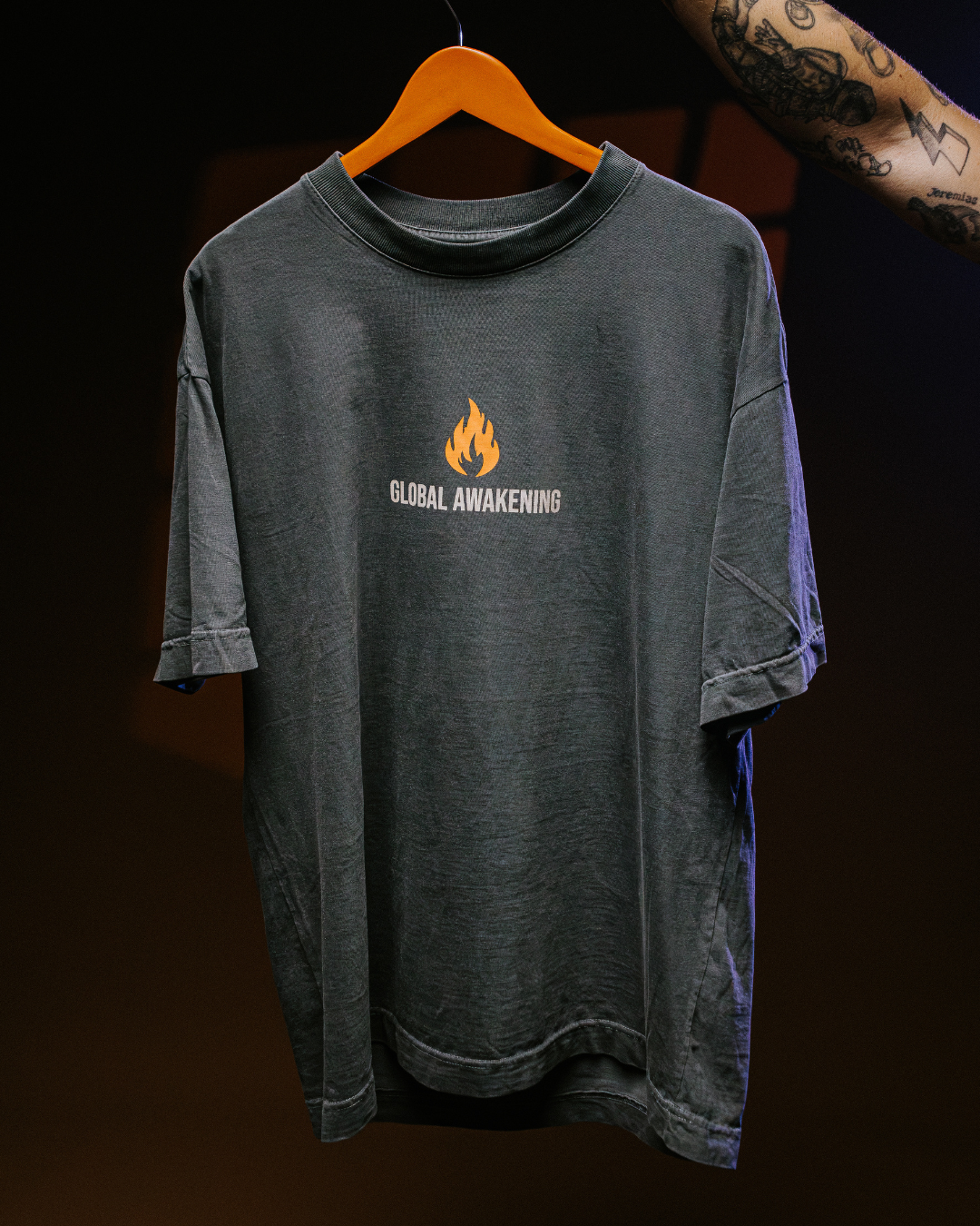 Camiseta "Global Awakening"