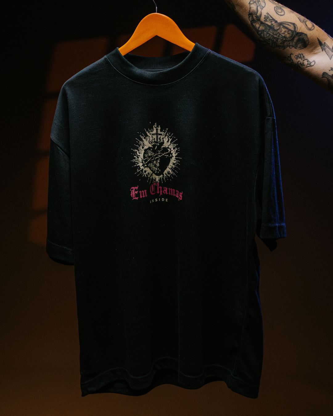 Camiseta "Tabernacle" — Em Chamas
